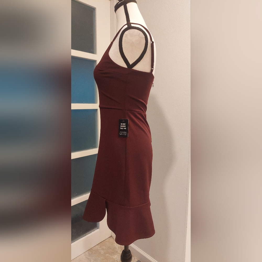 Express Burgundy Strapless Dress - Picture 4 of 8